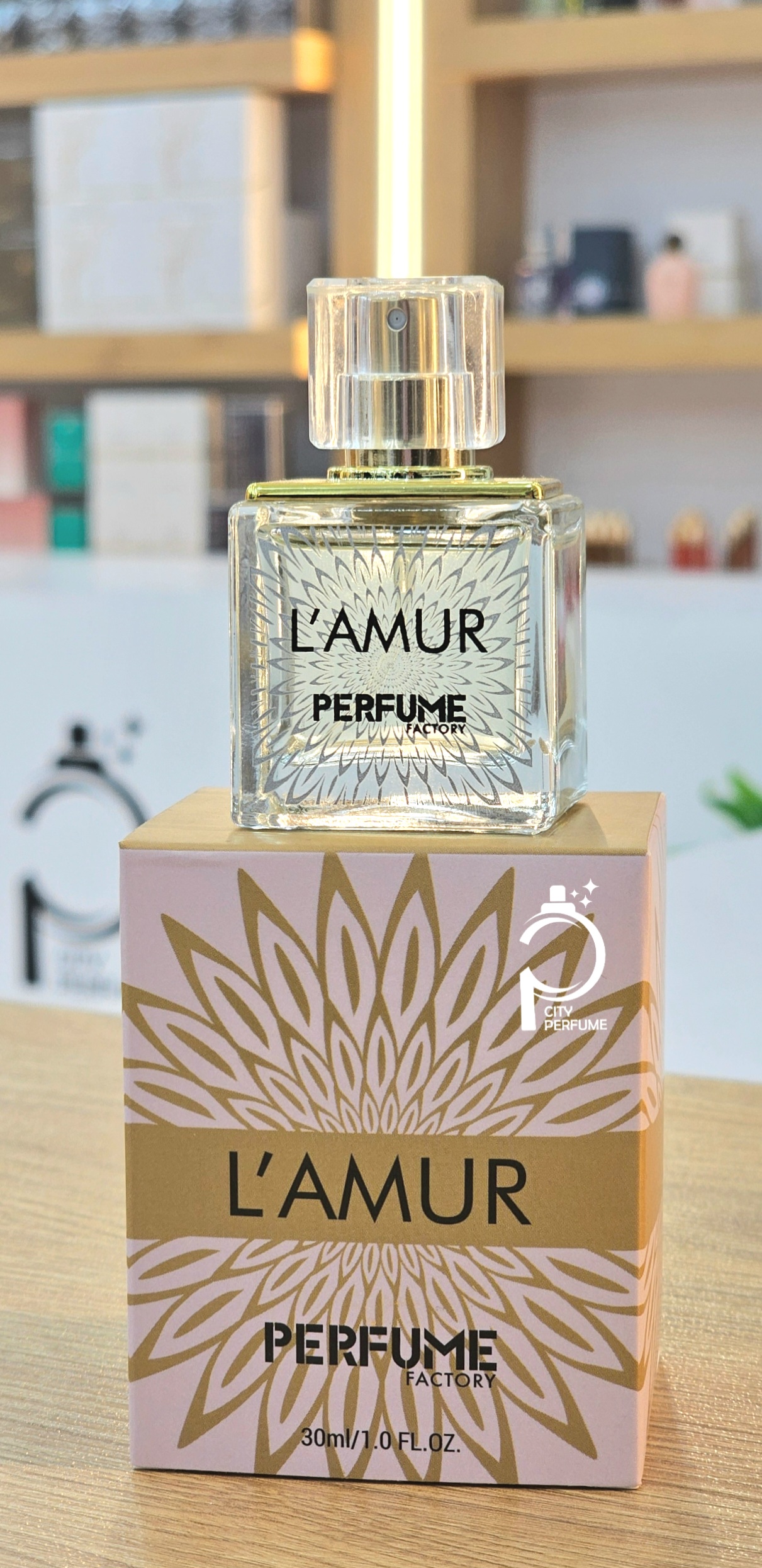 مینی عطر لالیک لامور 30 میل فکتوری